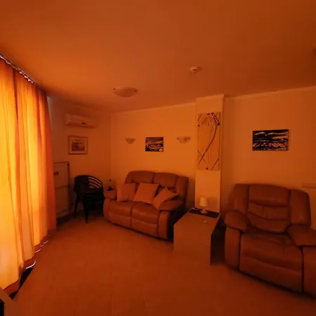 Royal Sun Апартхотел