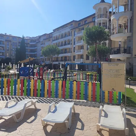 Royal Sun Апартхотел