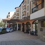 Апарт-отель Royal Sun Солнечный берег