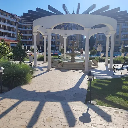 Hotel apartamentowy Royal Sun 4*