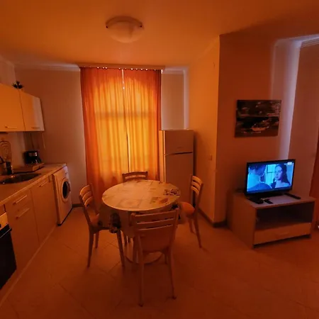 Hotel apartamentowy Royal Sun 4*